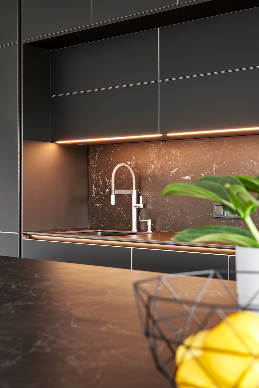 Prostorná, moderní kuchyně